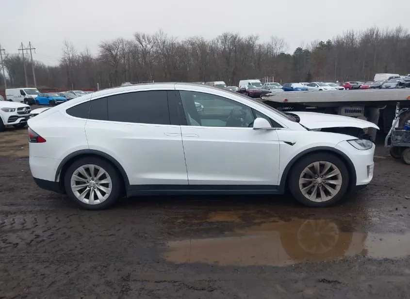 2018 TESLA Model X Used VIN 5YJXCBE20JF132559 – odometer reading 2018 TESLA Model X Used VIN 5YJXCBE20JF132559 – odometer reading
