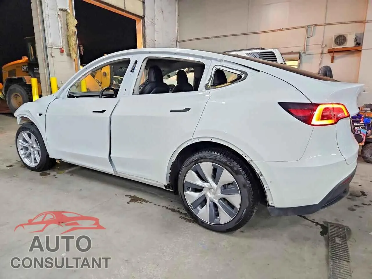 2021 TESLA MODEL Y Damaged VIN 5YJYGAEE5MF301007 – rear exterior