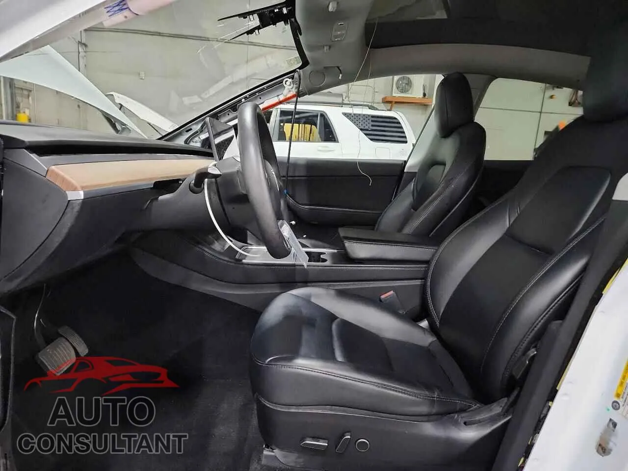 2021 TESLA MODEL Y Damaged VIN 5YJYGAEE5MF301007 – exterior detail