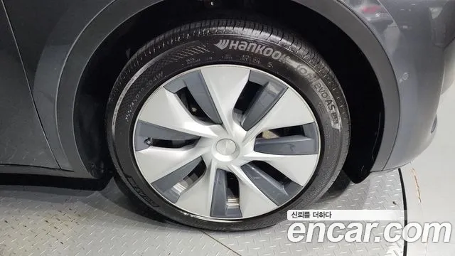 2021 Tesla Model Y Standard Range RWD VIN 5YJYGDED6MF173949