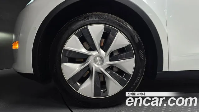 2021 Tesla Model Y Standard Range RWD Sold VIN 5YJYGDED8MF239255 – photo 28 2021 Tesla Model Y Standard Range RWD Sold VIN 5YJYGDED8MF239255 – photo 28
