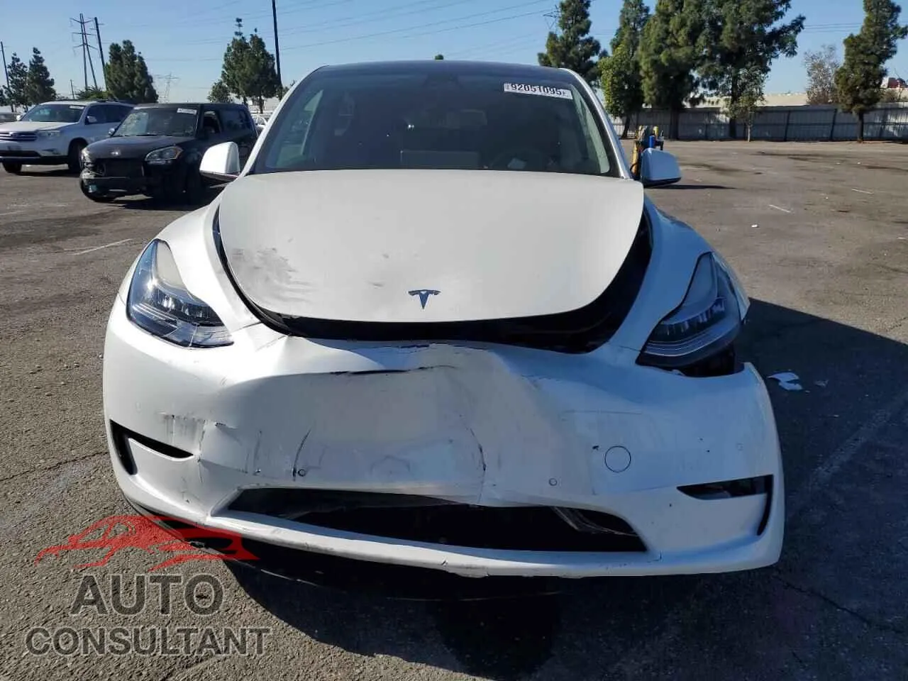 2021 TESLA MODEL Y Damaged VIN 5YJYGDEE0MF303765 – interior seats