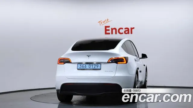 2021 Tesla Model Y Long Range AWD VIN 5YJYGDEE2MF283180