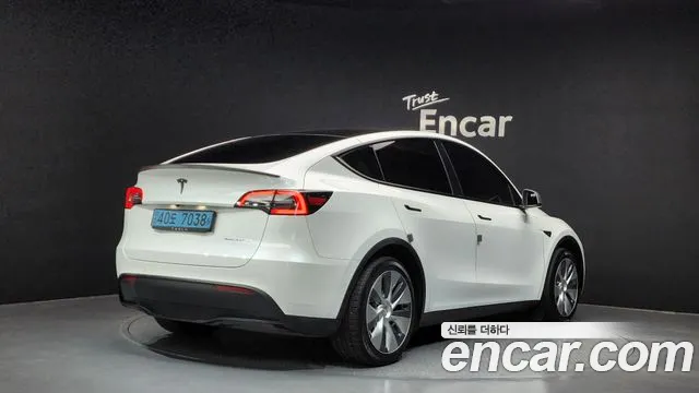 2021 Tesla Model Y Long Range AWD VIN 5YJYGDEE6MF168632