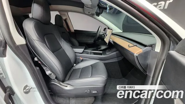 2021 Tesla Model Y Long Range AWD Sold VIN 5YJYGDEE6MF168632 – trunk area 2021 Tesla Model Y Long Range AWD Sold VIN 5YJYGDEE6MF168632 – trunk area
