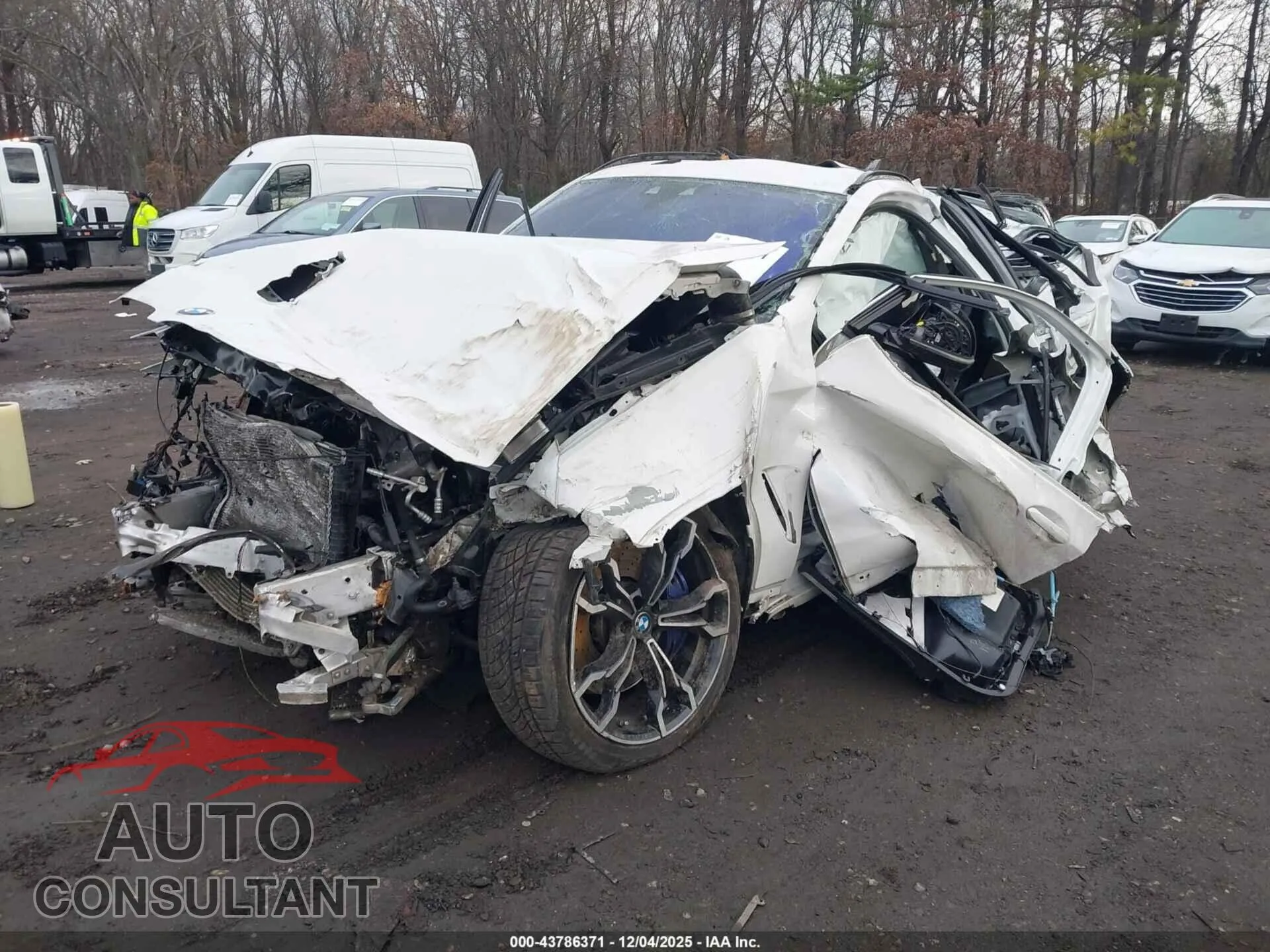 2020 BMW X3 M Damaged VIN 5YMTS0C07L9B00920 – engine bay