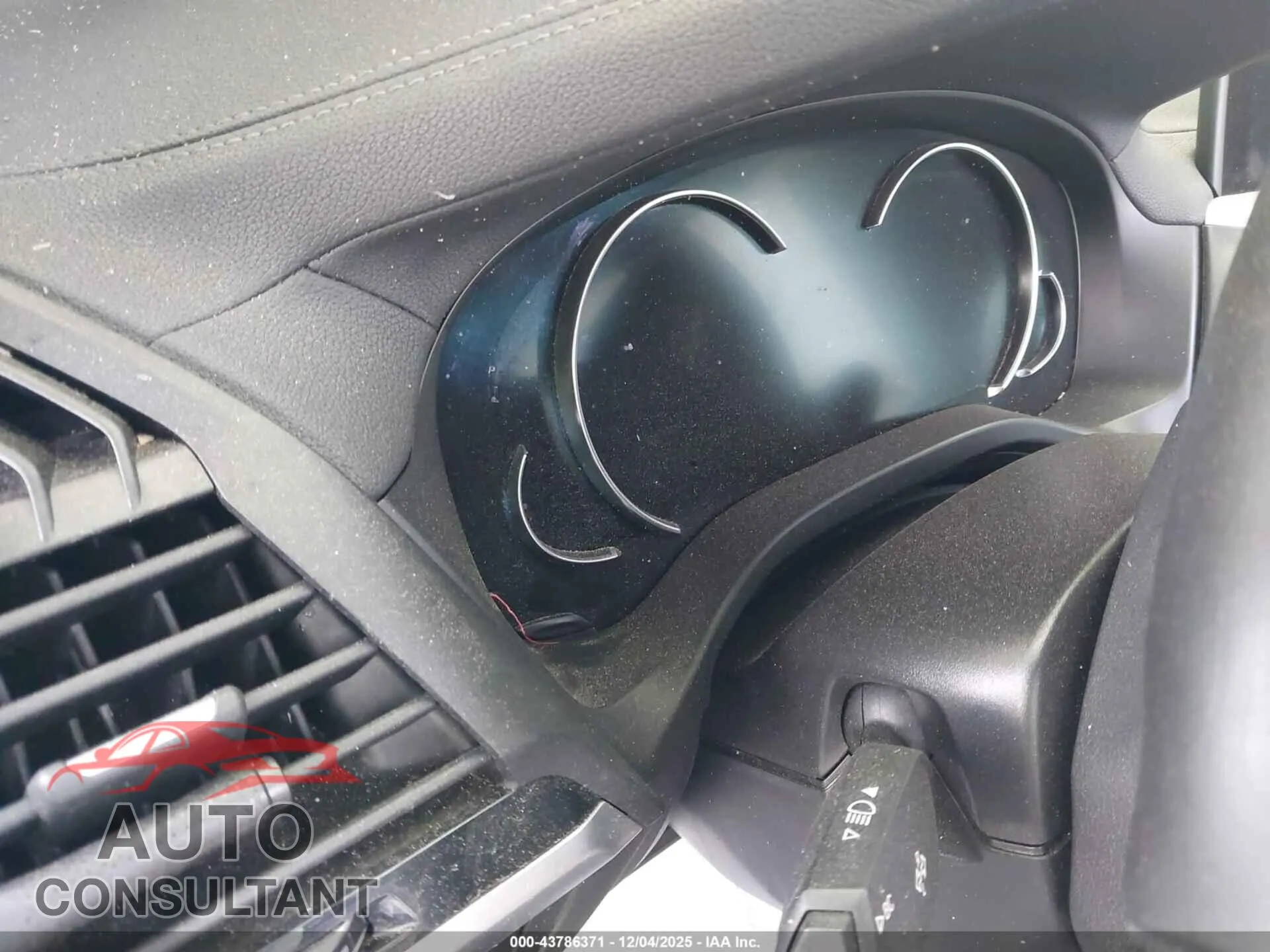2020 BMW X3 M Damaged VIN 5YMTS0C07L9B00920 – exterior detail