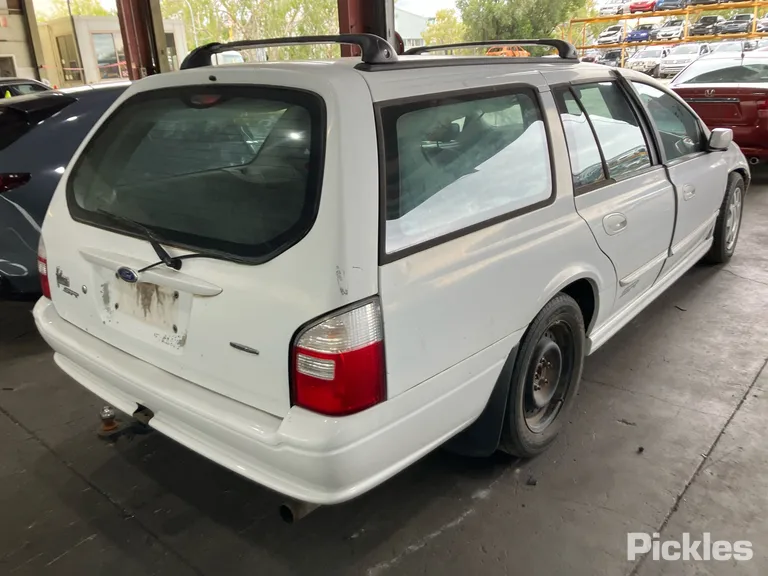 2002 Ford Falcon Used VIN 6FPAAAJGWA2S41301 – exterior detail