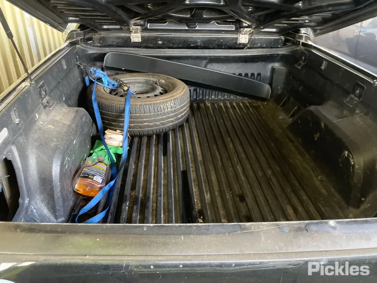 2008 Holden Ute Used VIN 6G1EK42719L206291 – side profile