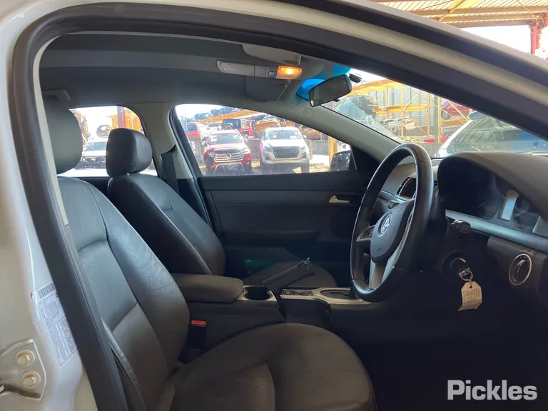 2010 Holden Commodore Used VIN 6G1EK8EFXAL444591 – side profile