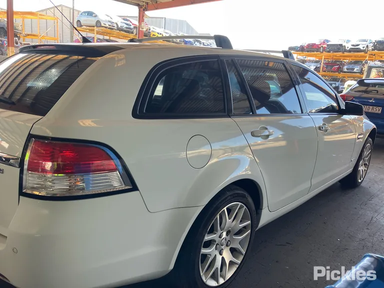 2010 Holden Commodore Used VIN 6G1EK8EFXAL444591 – photo 32