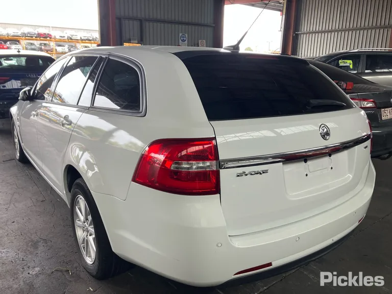 2017 Holden Commodore Used VIN 6G1FA8E58HL316438 – engine bay