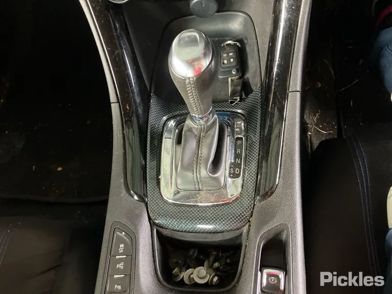 2017 Holden Commodore Used VIN 6G1FB5E37HL317428 – undercarriage
