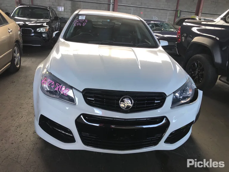 2013 Holden Commodore Used VIN 6G1FB5E3XEL908171 – engine bay