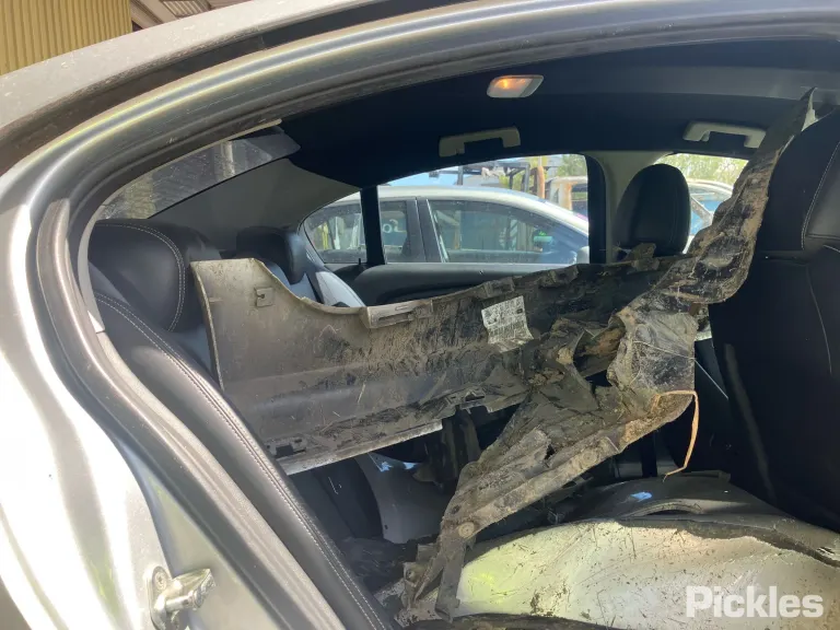 2015 Holden Commodore Damaged VIN 6G1FB5E3XGL208296 – photo 14