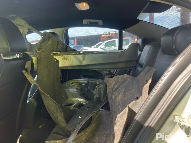 2015 Holden Commodore Damaged VIN 6G1FB5E3XGL208296 – photo 20