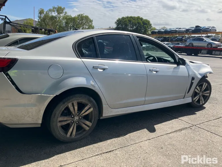2015 Holden Commodore Damaged VIN 6G1FB5E3XGL208296 – photo 26