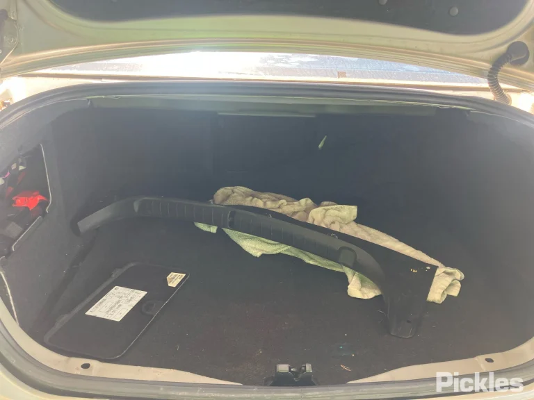 2015 Holden Commodore Damaged VIN 6G1FB5E3XGL208296 – photo 29