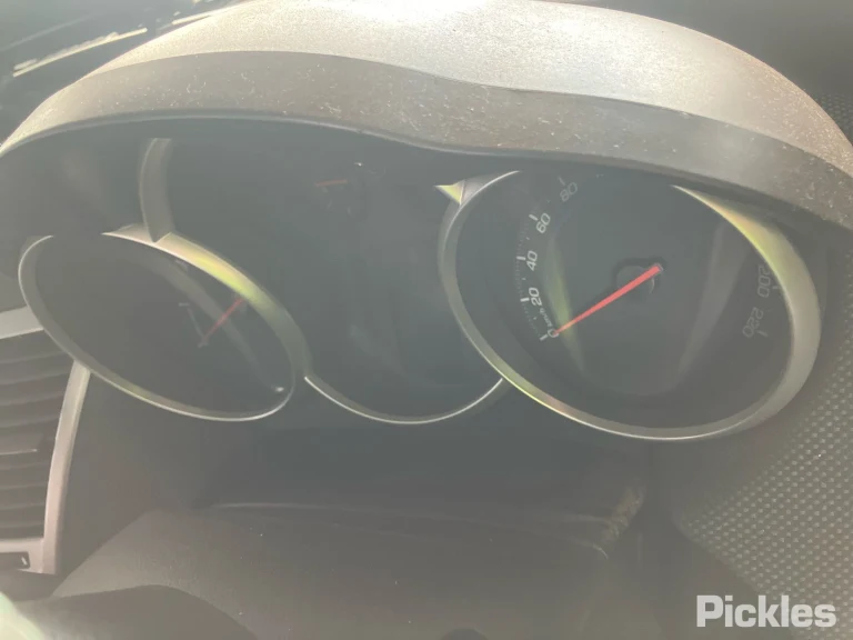 2011 Holden Cruze Damaged VIN 6G1PD5E57BL560860 – side profile