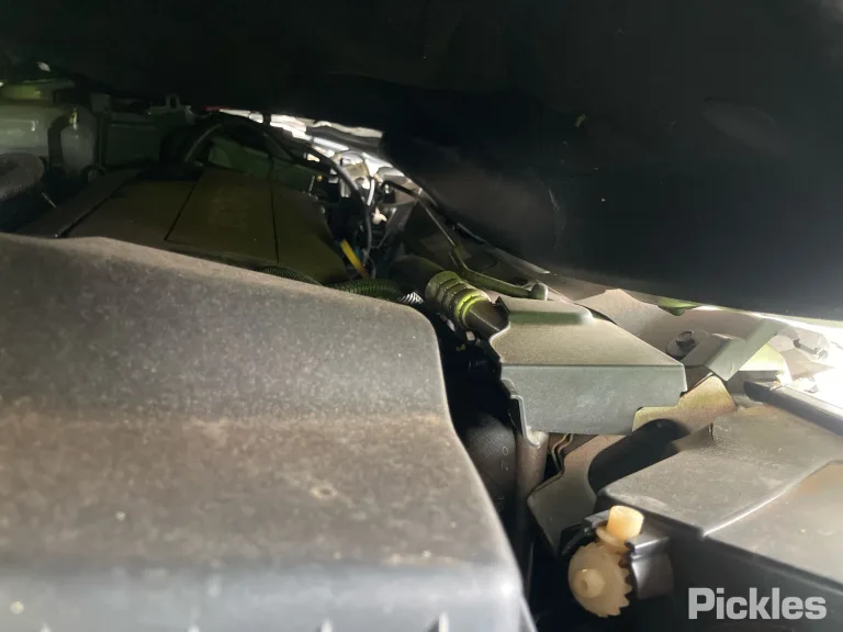 2011 Holden Cruze Damaged VIN 6G1PD5E57BL560860 – dashboard