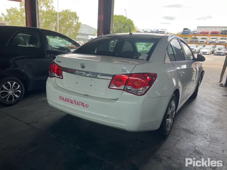 2011 Holden Cruze Damaged VIN 6G1PD5E57BL560860 – photo 24