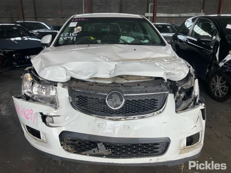2011 Holden Cruze Damaged VIN 6G1PD5E57BL560860 – photo 26