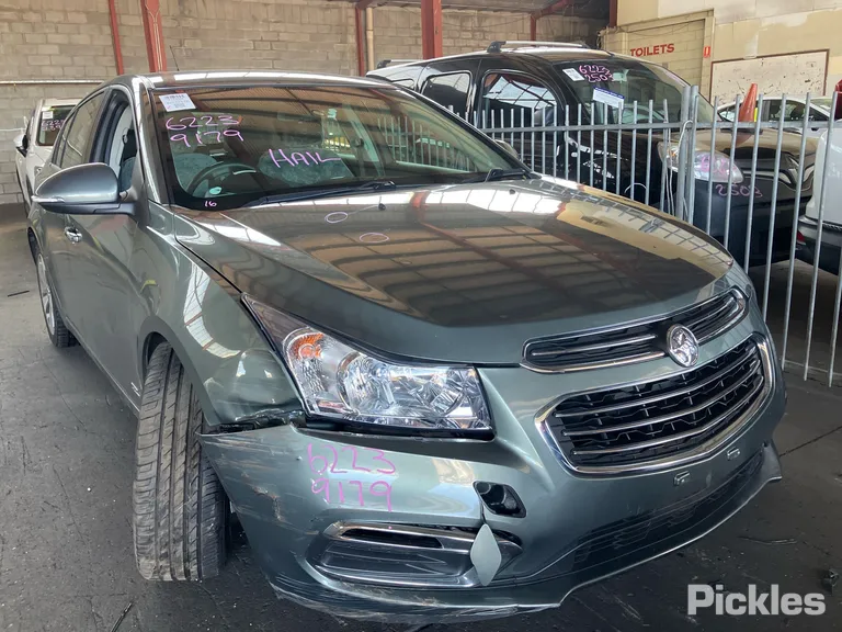 2016 Holden Cruze Used VIN 6G1PE6EM1GL219648 – photo 20