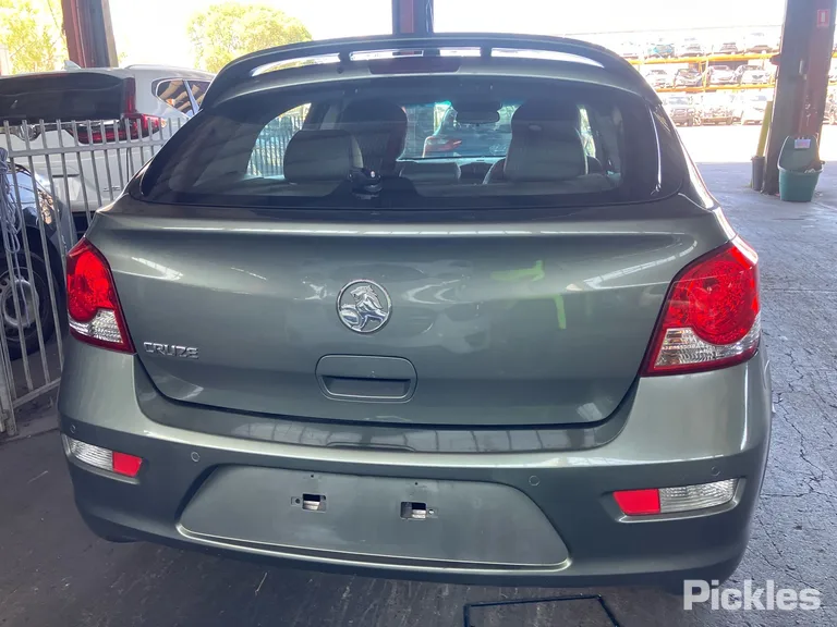 2016 Holden Cruze Used VIN 6G1PE6EM1GL219648 – photo 27