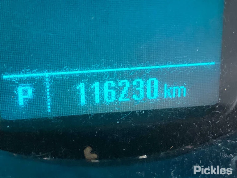 2013 Holden Cruze Damaged VIN 6G1PE6EN4EL918181 – exterior detail