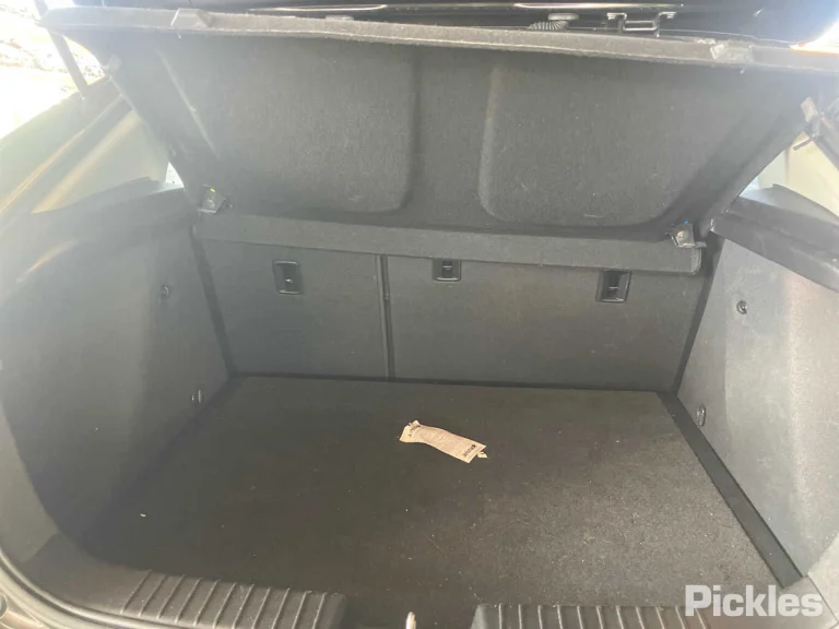 2013 Holden Cruze Damaged VIN 6G1PE6EN4EL918181 – photo 31