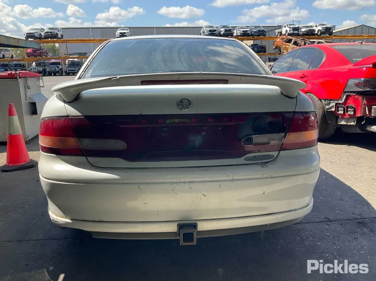1998 Holden Commodore VIN 6H8VTK69MWL358011
