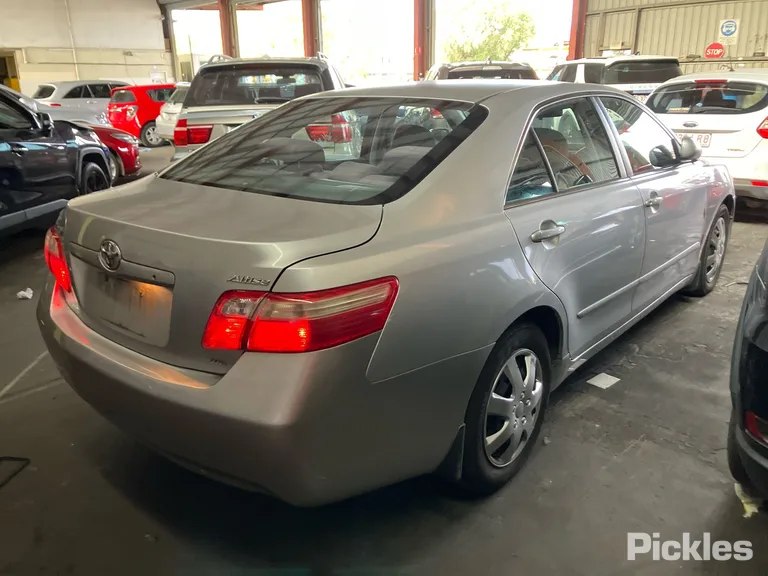 2006 Toyota Camry Used VIN 6T153BK400X011505 – engine bay