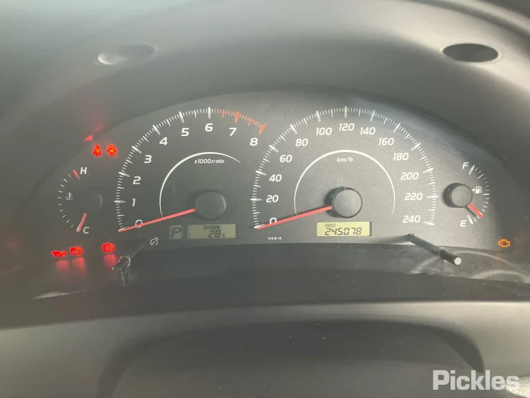 2011 Toyota Camry Damaged VIN 6T153BK400X119514 – dashboard