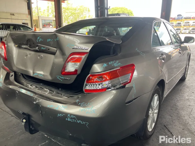 2011 Toyota Camry Damaged VIN 6T153BK400X119514 – photo 13