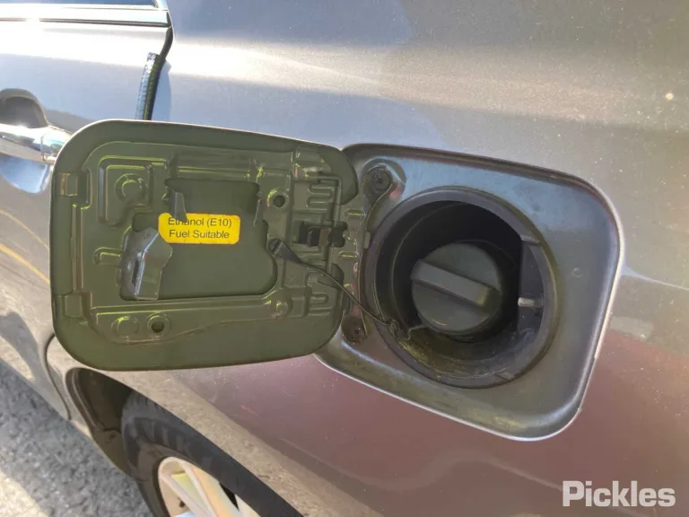 2011 Toyota Camry Damaged VIN 6T153FK400X233036 – trunk area 2011 Toyota Camry Damaged VIN 6T153FK400X233036 – trunk area