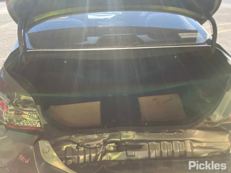 2011 Toyota Camry Damaged VIN 6T153FK400X233036 – photo 11 2011 Toyota Camry Damaged VIN 6T153FK400X233036 – photo 11
