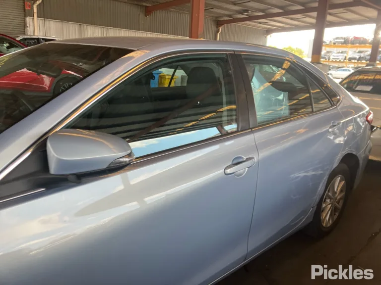 2017 Toyota Camry Damaged VIN 6T1BF3FK20X108886 – interior seats 2017 Toyota Camry Damaged VIN 6T1BF3FK20X108886 – interior seats