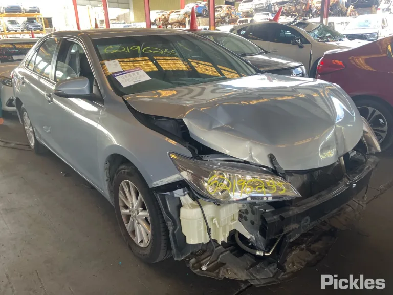 2017 Toyota Camry Damaged VIN 6T1BF3FK20X108886 – exterior detail 2017 Toyota Camry Damaged VIN 6T1BF3FK20X108886 – exterior detail