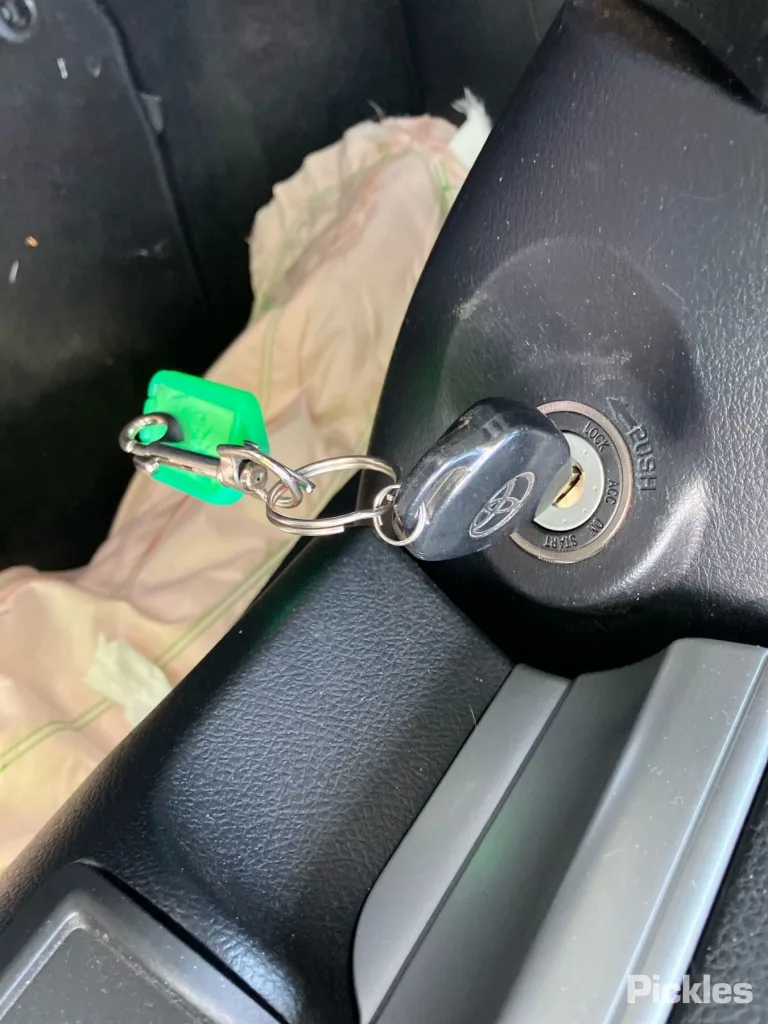 2013 Toyota Camry Damaged VIN 6T1BF3FK30X039299 – exterior detail