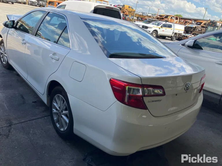 2013 Toyota Camry Damaged VIN 6T1BF3FK30X039299 – photo 18