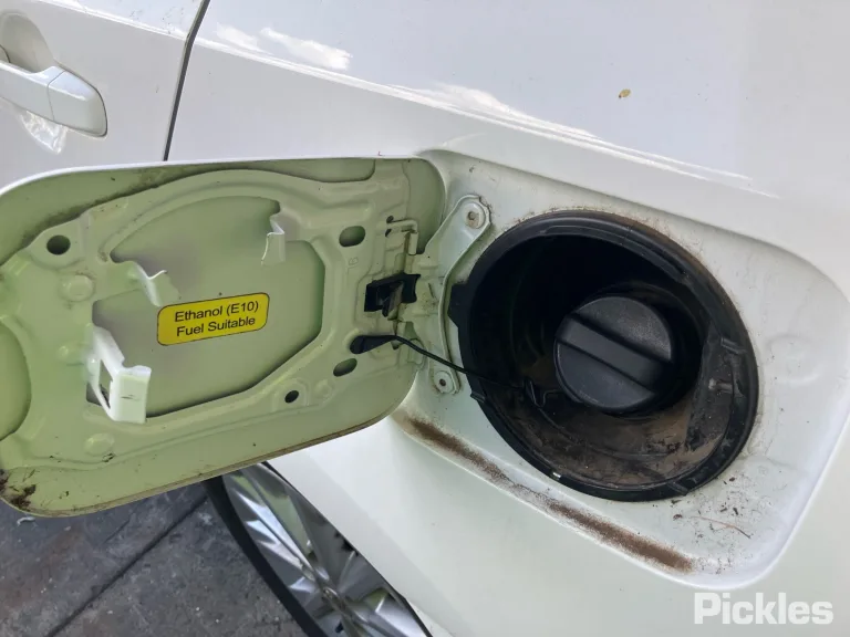2013 Toyota Camry Damaged VIN 6T1BF3FK30X039299 – photo 23
