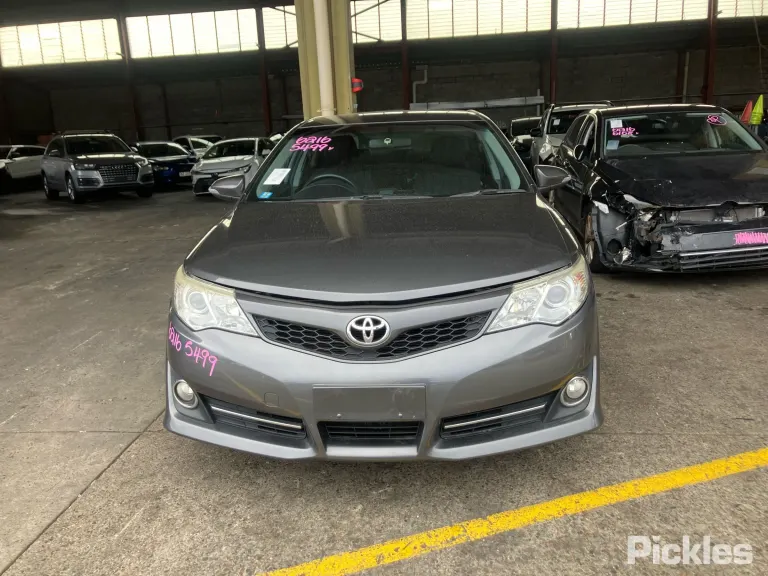2013 Toyota Camry Damaged VIN 6T1BF3FK60X038180 – side profile