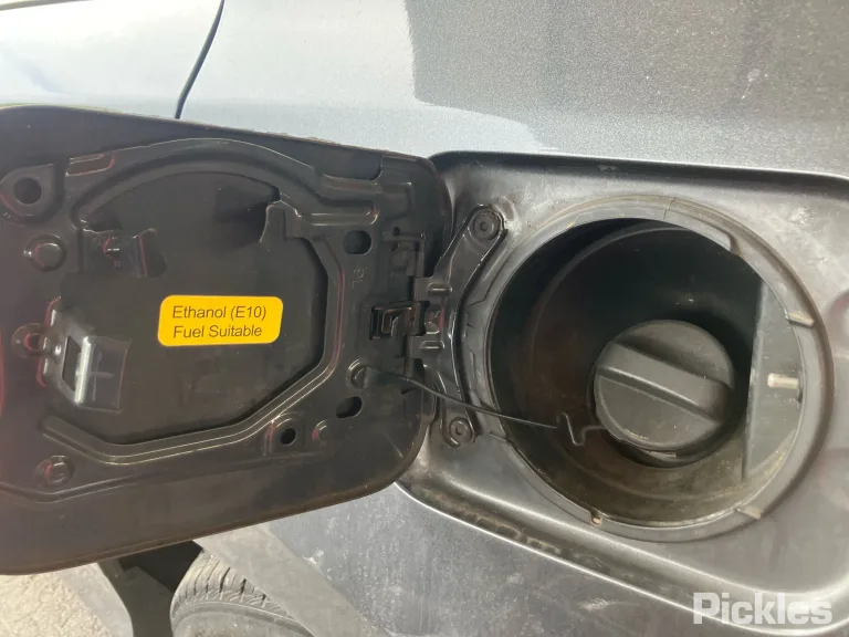 2013 Toyota Camry Damaged VIN 6T1BF3FK60X038180 – photo 12