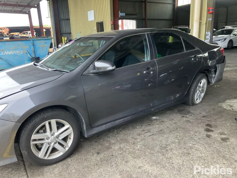 2013 Toyota Camry Damaged VIN 6T1BF3FK60X038180 – photo 27