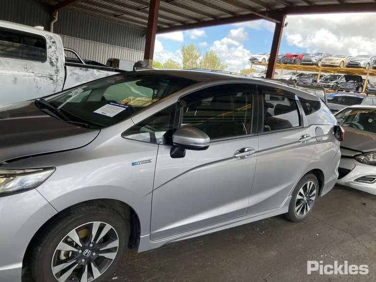 2017 Honda Fit Shuttle Used VIN 6ZZH000GP71118522 – photo 11