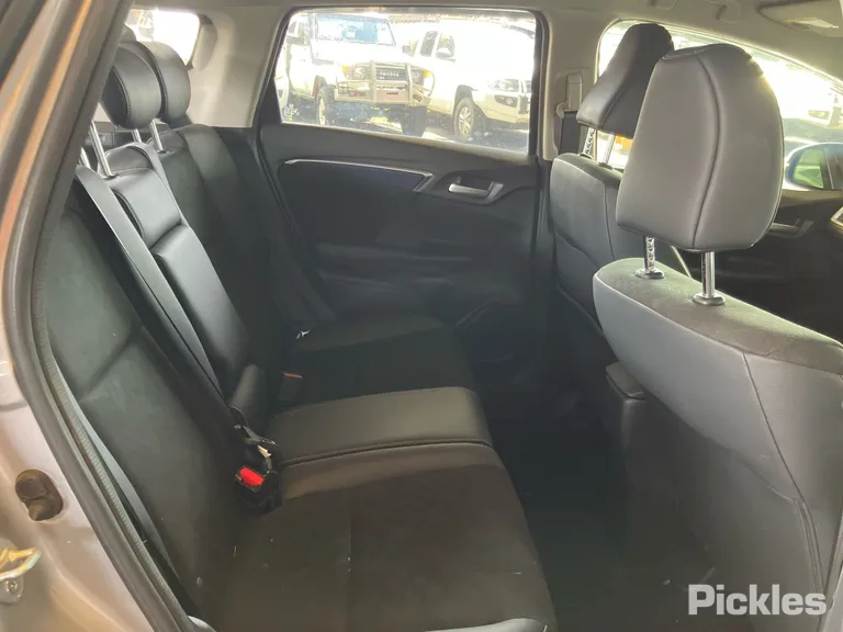 2017 Honda Fit Shuttle Used VIN 6ZZH000GP71118522 – photo 26