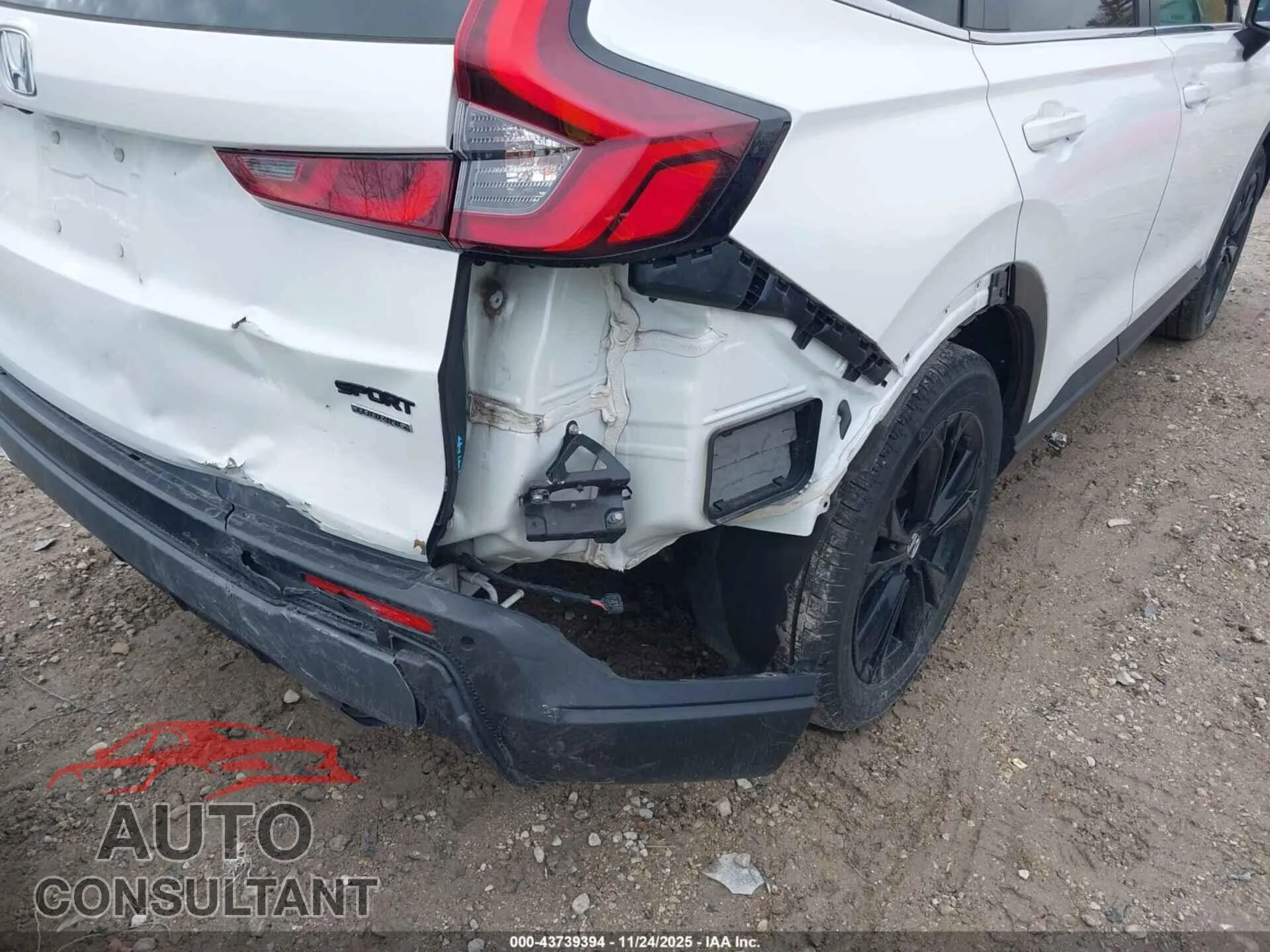 2023 HONDA CR-V HYBRID Damaged VIN 7FARS6H9XPE008520 – engine bay