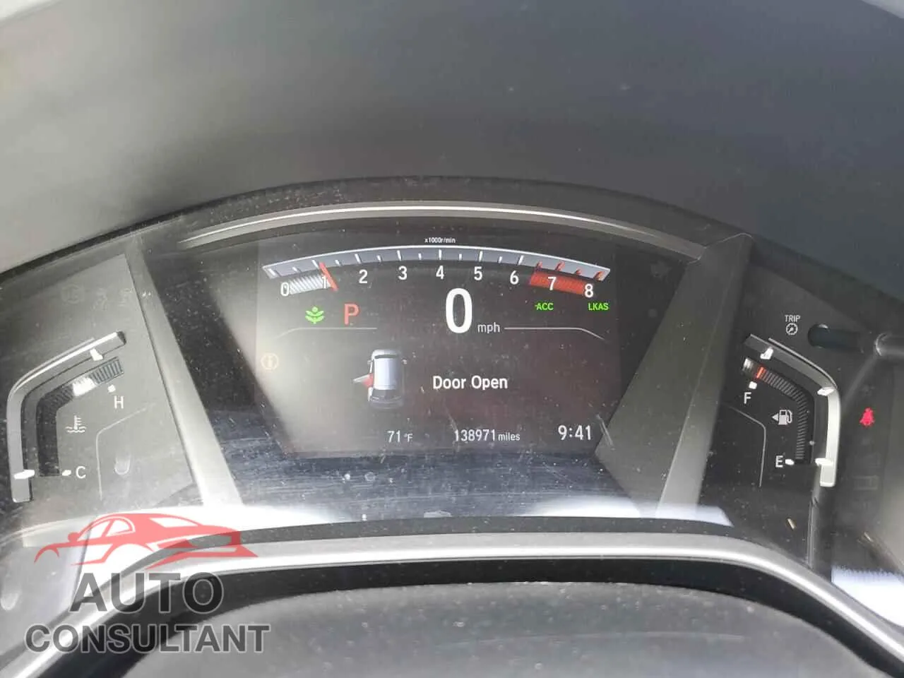 2018 HONDA CRV Damaged VIN 7FARW2H54JE063868 – trunk area