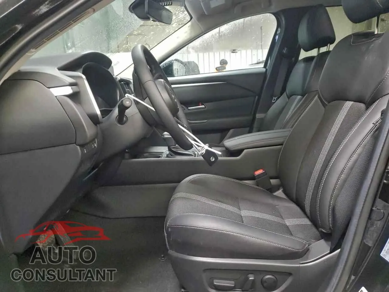 2025 MAZDA CX-50 Damaged VIN 7MMVAABW2SN135061 – exterior detail 2025 MAZDA CX-50 Damaged VIN 7MMVAABW2SN135061 – exterior detail