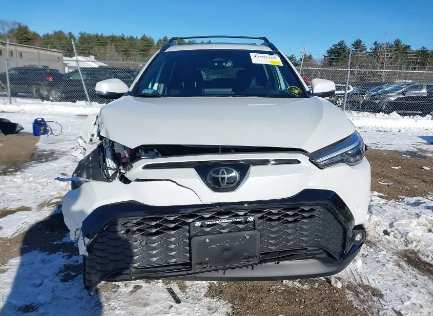 2024 TOYOTA Corolla Cross Used VIN 7MUFBABG6RV030026 – photo 13